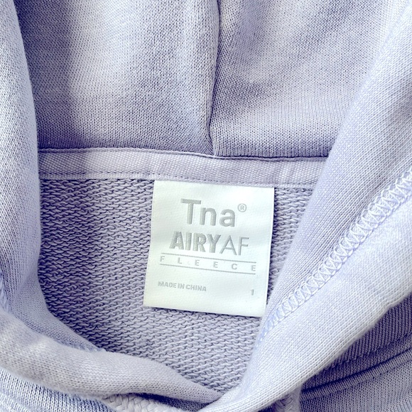 TNA AiryAF lavender cropped hoodie - Picture 3 of 6